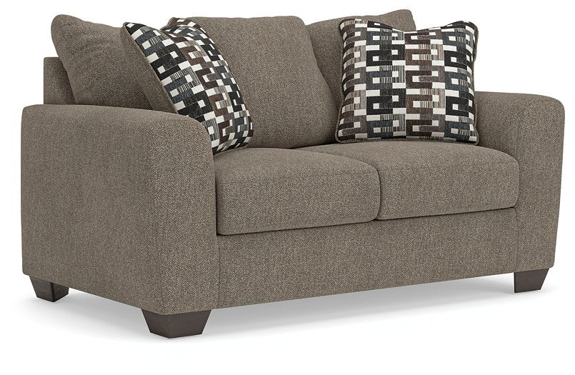 Triston-Peaks Loveseat