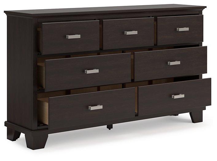 Covetown Dresser