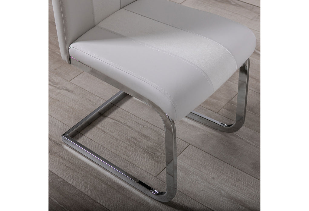 D915 WHITE DINING CHAIR